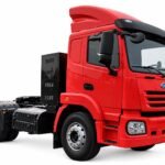 Skywell red 4x2 charging tractor