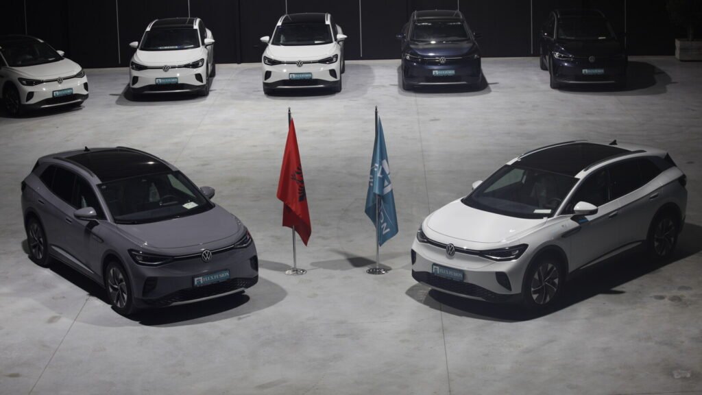 Showroom vehicles and partner flags