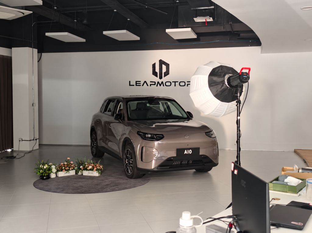 Vehicle filming in the production studio